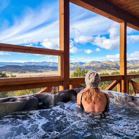 Painted Cliffs-Hot Tub, Amazing Views Between Zion And Bryce Villa Ордървил Екстериор снимка